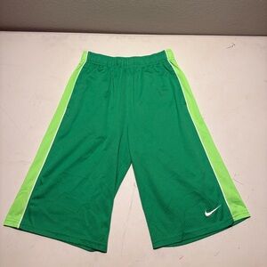 Nike Men’s Green Shorts size XL